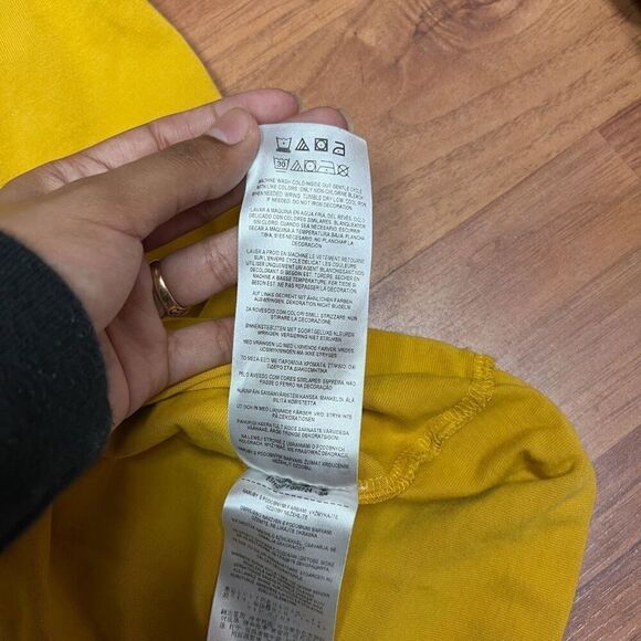 Guess Womens Yellow Long Sleeve Graphic Logo Crew Neck Sweater Medium - Picture 8 of 8